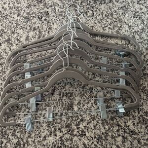 Velvet Non-Slip Hangers - Gray